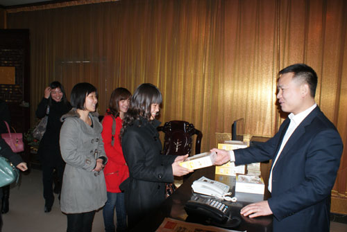 ����������